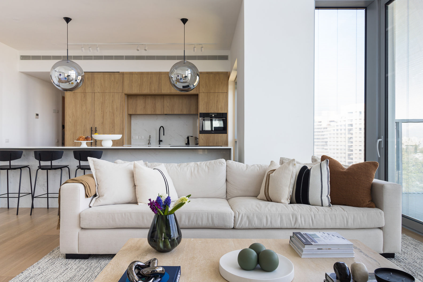 TEL AVIV APARTMENT — עיצוב פנים מאת תמר שטמלר